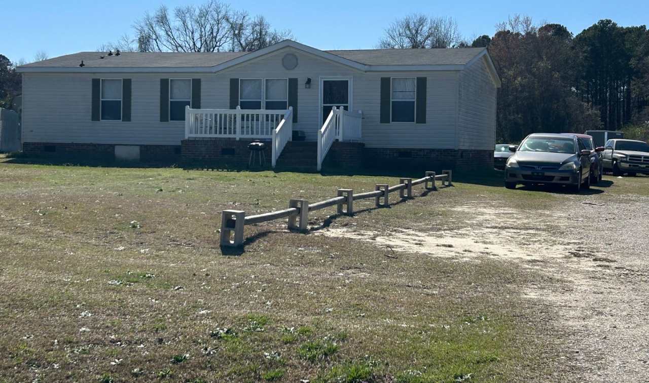 3 Bedroom 2 Bathroom Home