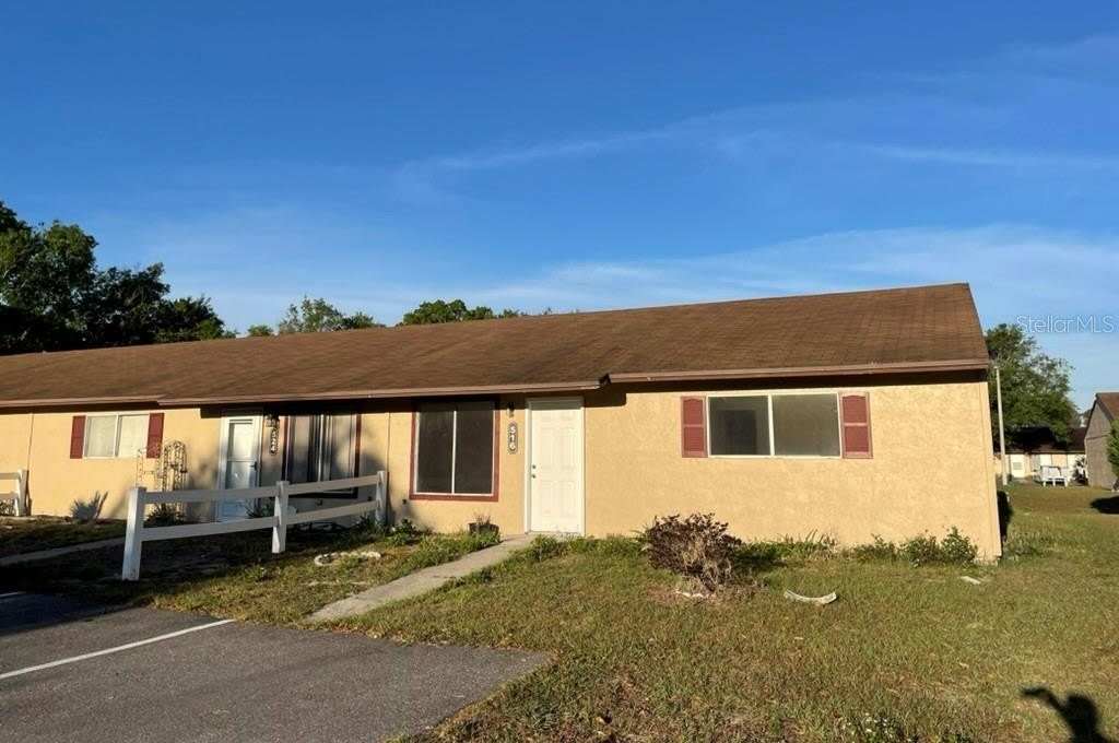 516 E ROSEWOOD LANE