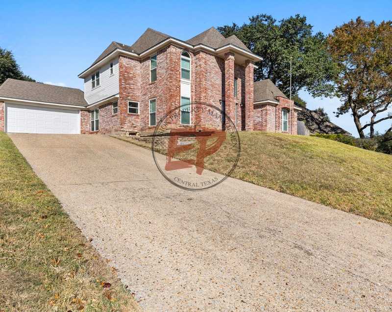 4209 Green Oak Drive