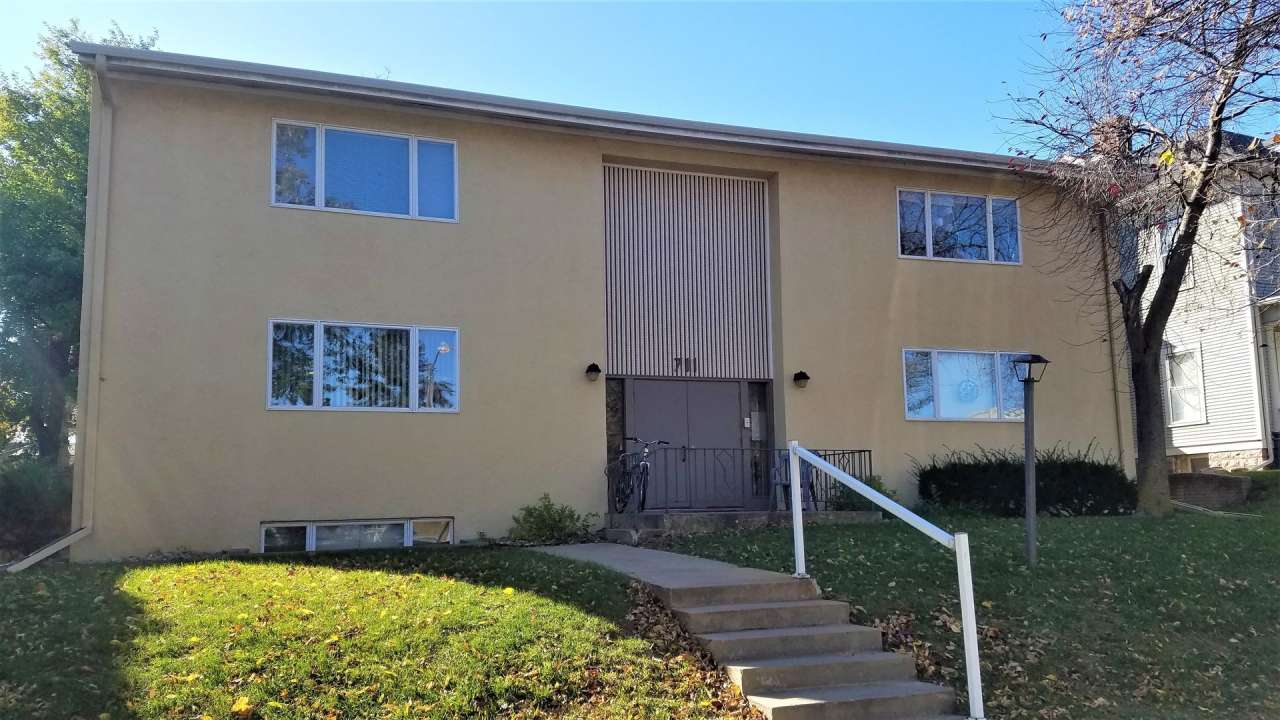 Spacious 2 Bedroom Units Near 18th and Minnesota