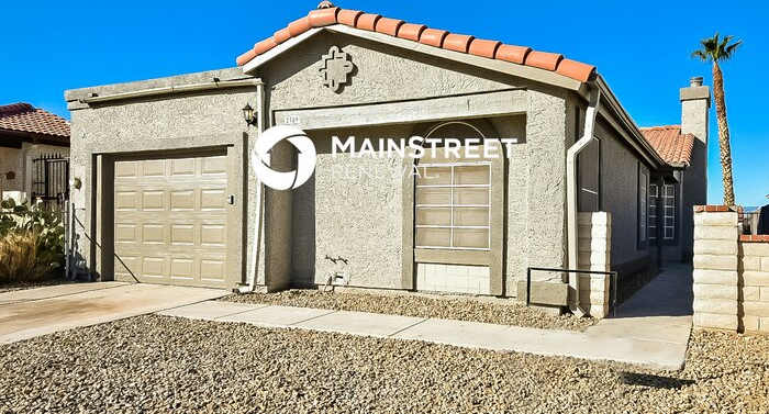 2389 Los Feliz Street