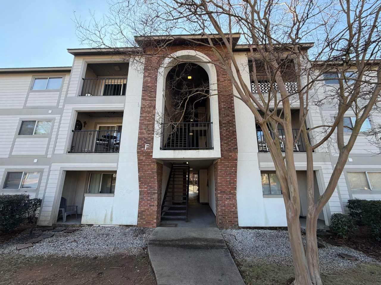 Court Square Condo Unit F-204