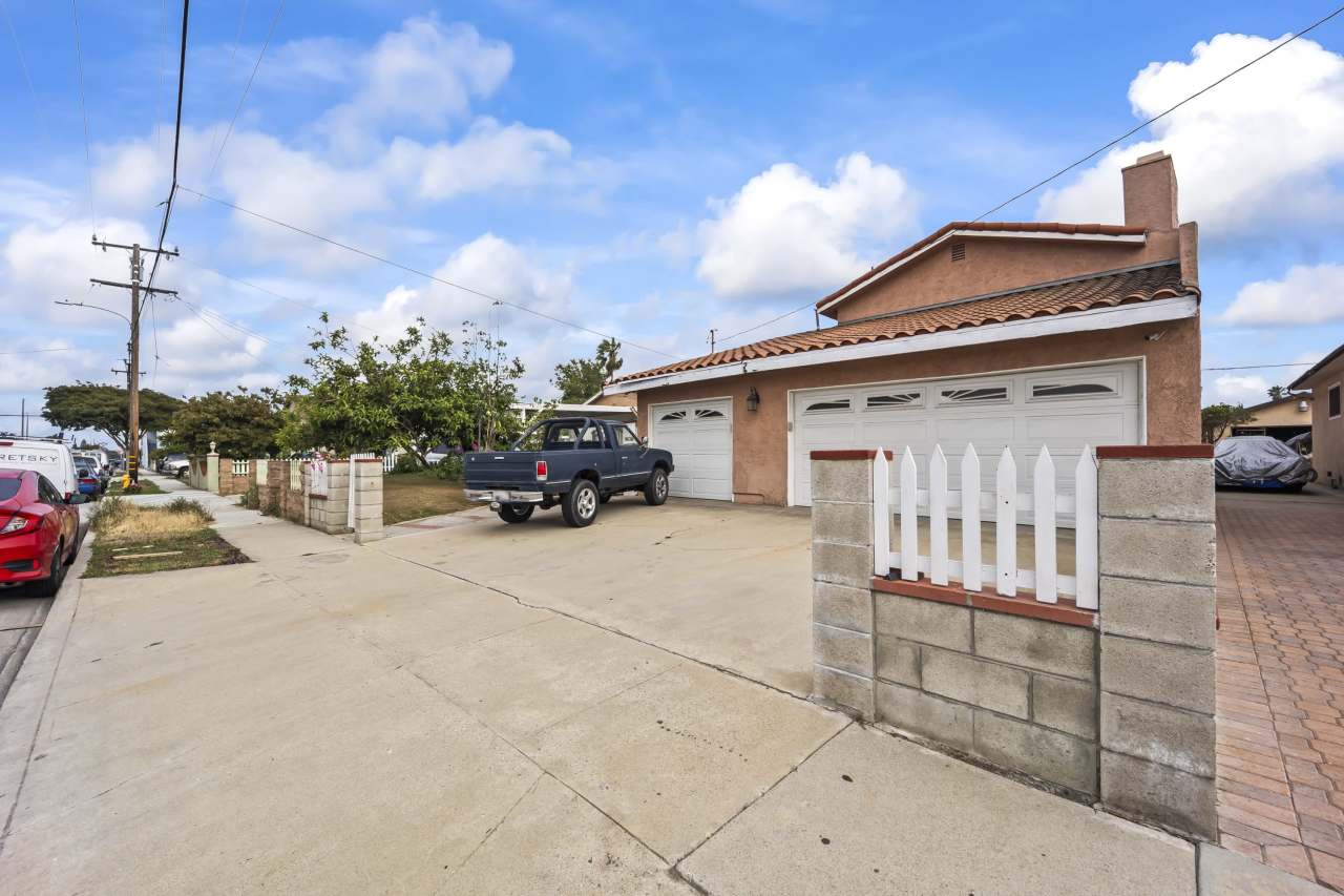 4440 167th Street - 4440