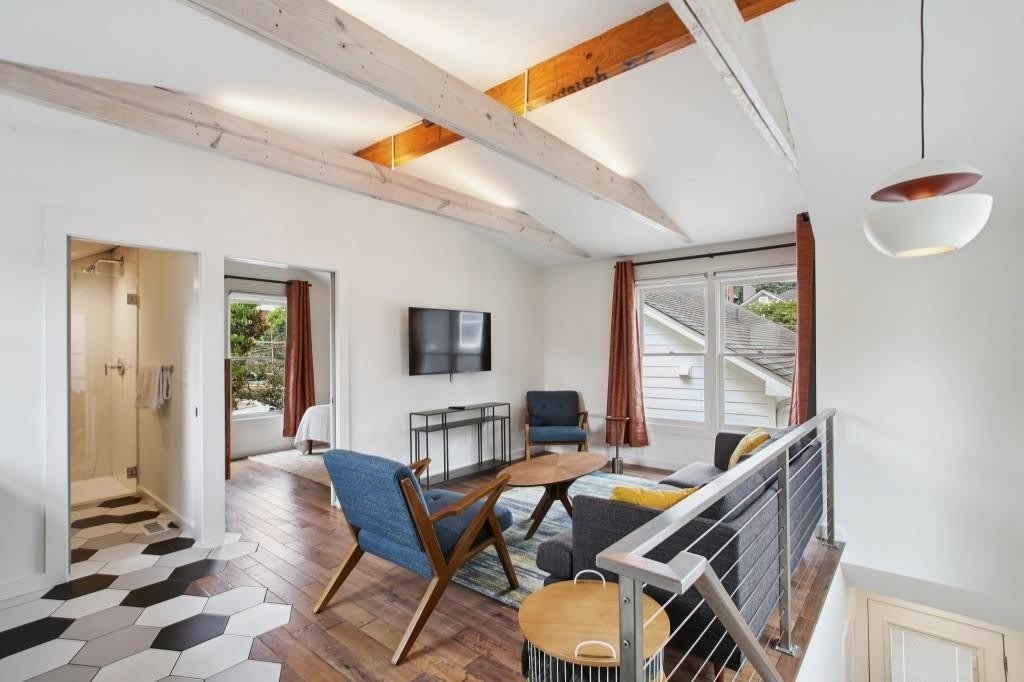 69 Randolph Street NE unit: B