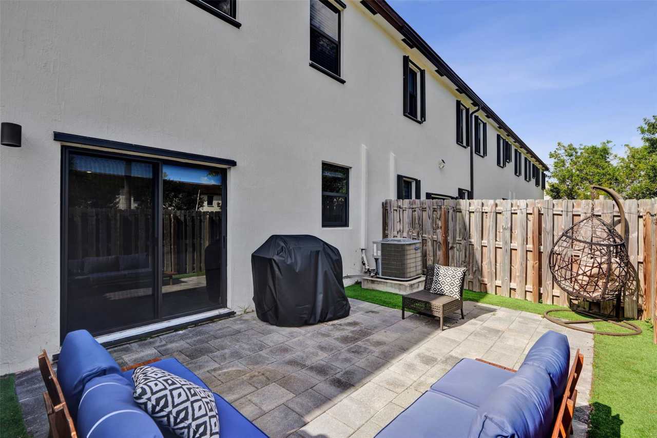 20741 Northeast 5th Court