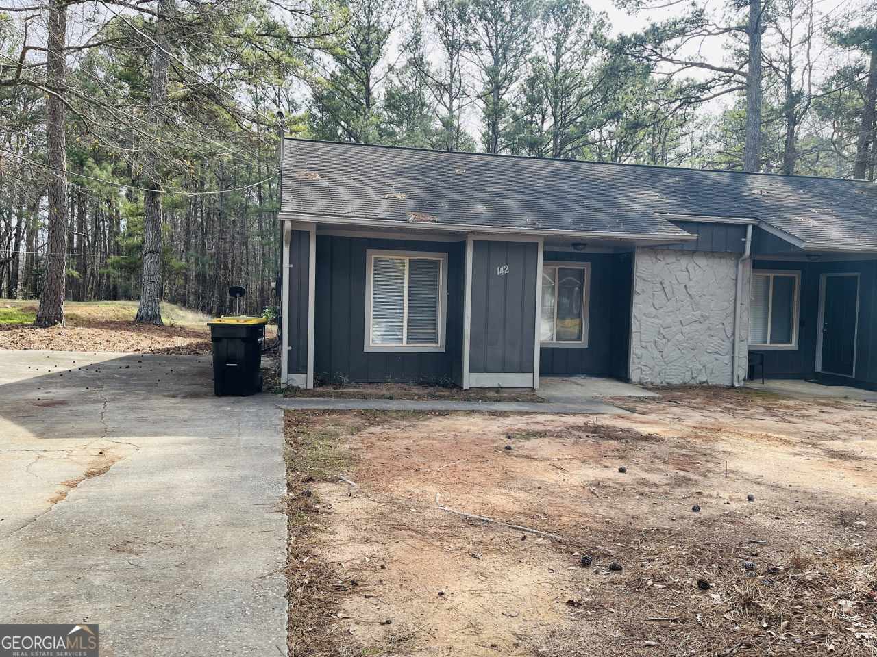 142 Summerwood Drive unit: 142