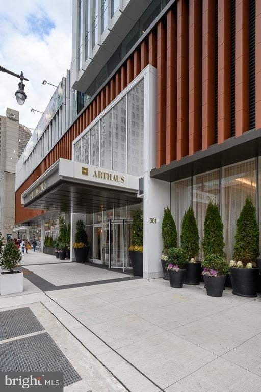 301 S BROAD STREET S