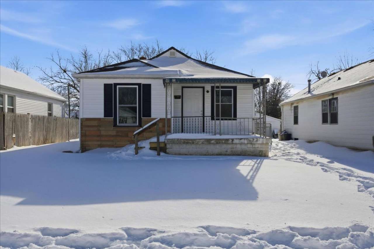 4721 E 16th Street - $1,150/mo.