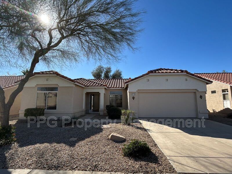 14759 W Gunsight Dr