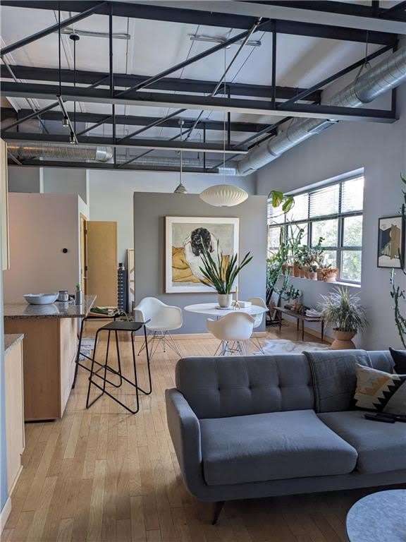 111 E Franklin Avenue