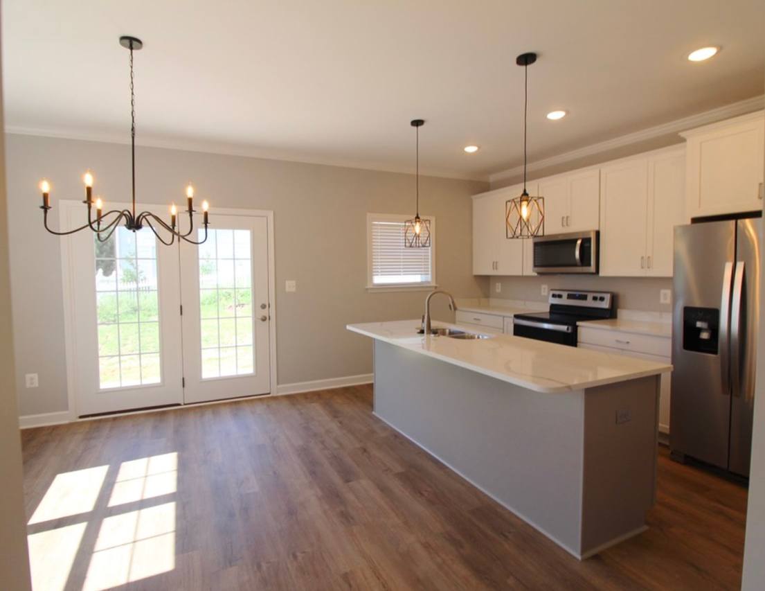 Elegant  Spacious 4-Bedroom Townhome for Rent