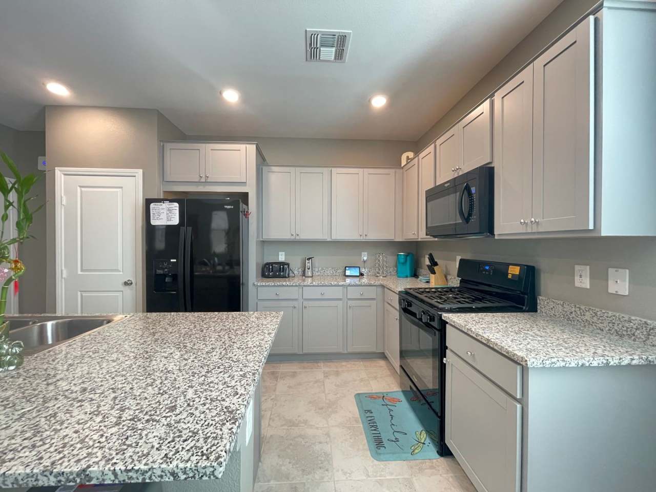 (Fully Furnished) 4 Bedroom + Loft, 3 Full Bath, Gated Community in SouthWest.