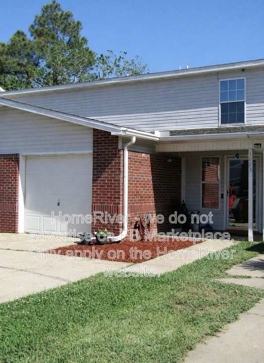 1823 Pointed Leaf Ln