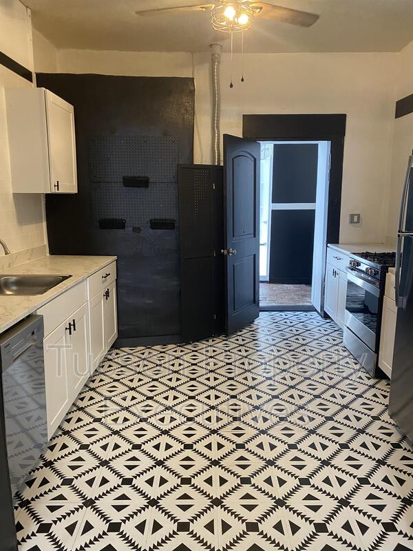 91 West Simpson Street