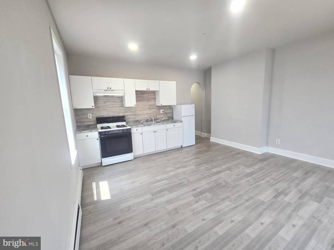 820 WYNNEWOOD Road unit: 2