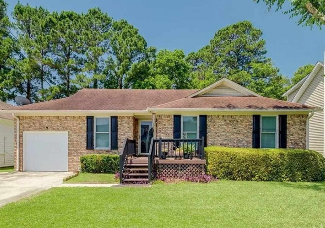 Cozy 3/2 Home located in Georgetown neighborhood