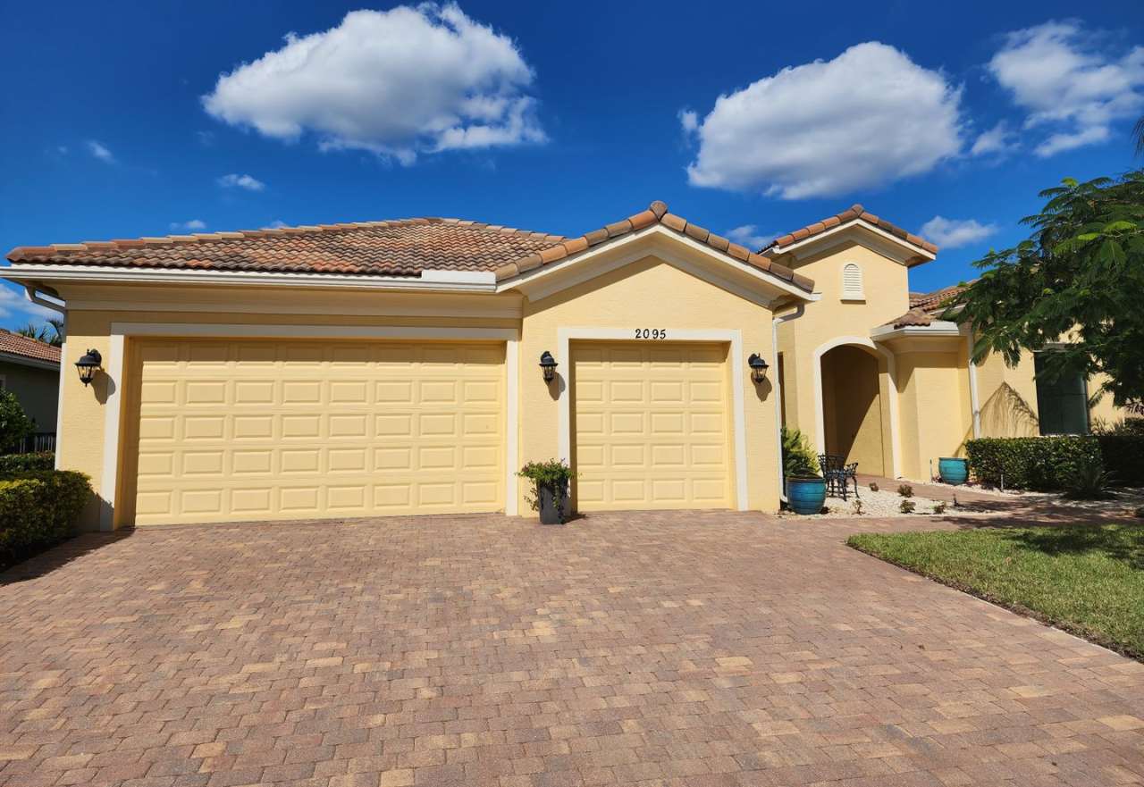 4 BR w/den 3 BA 3 CG CBS Rental Pool home located in the gated community of the Falls in Jensen Beach