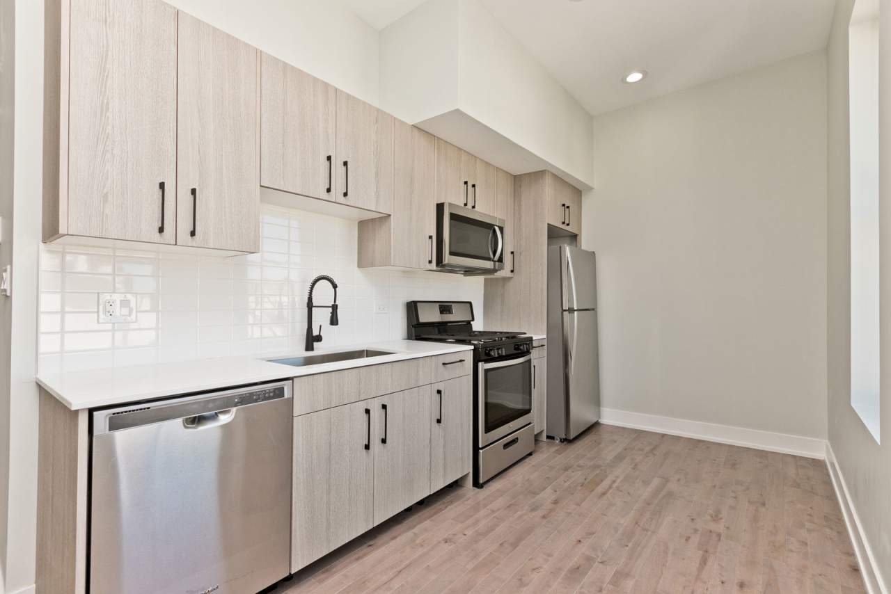 1925 South May Street