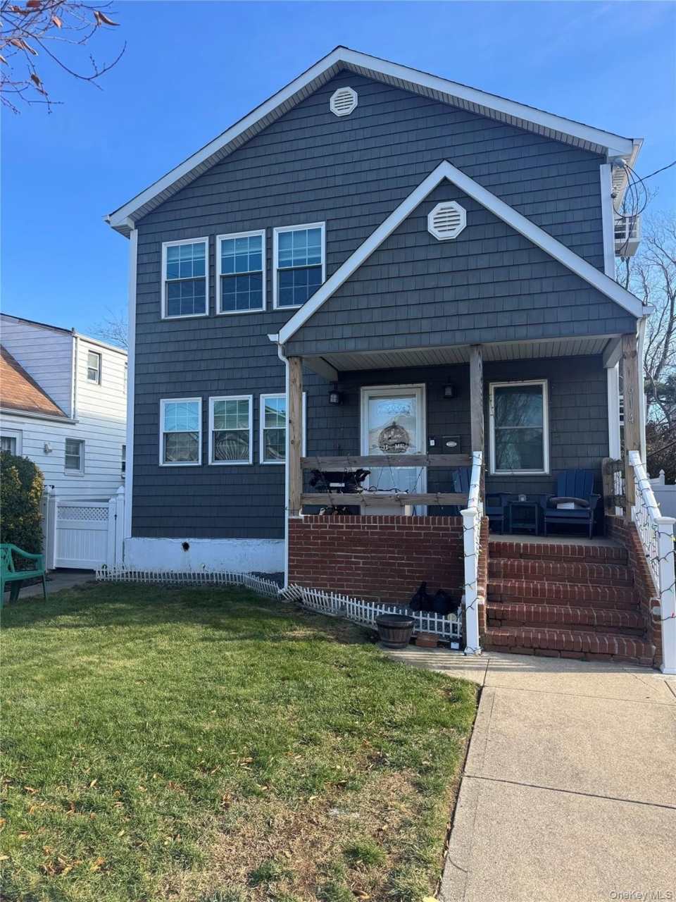 614 Monroe Boulevard unit: Upper