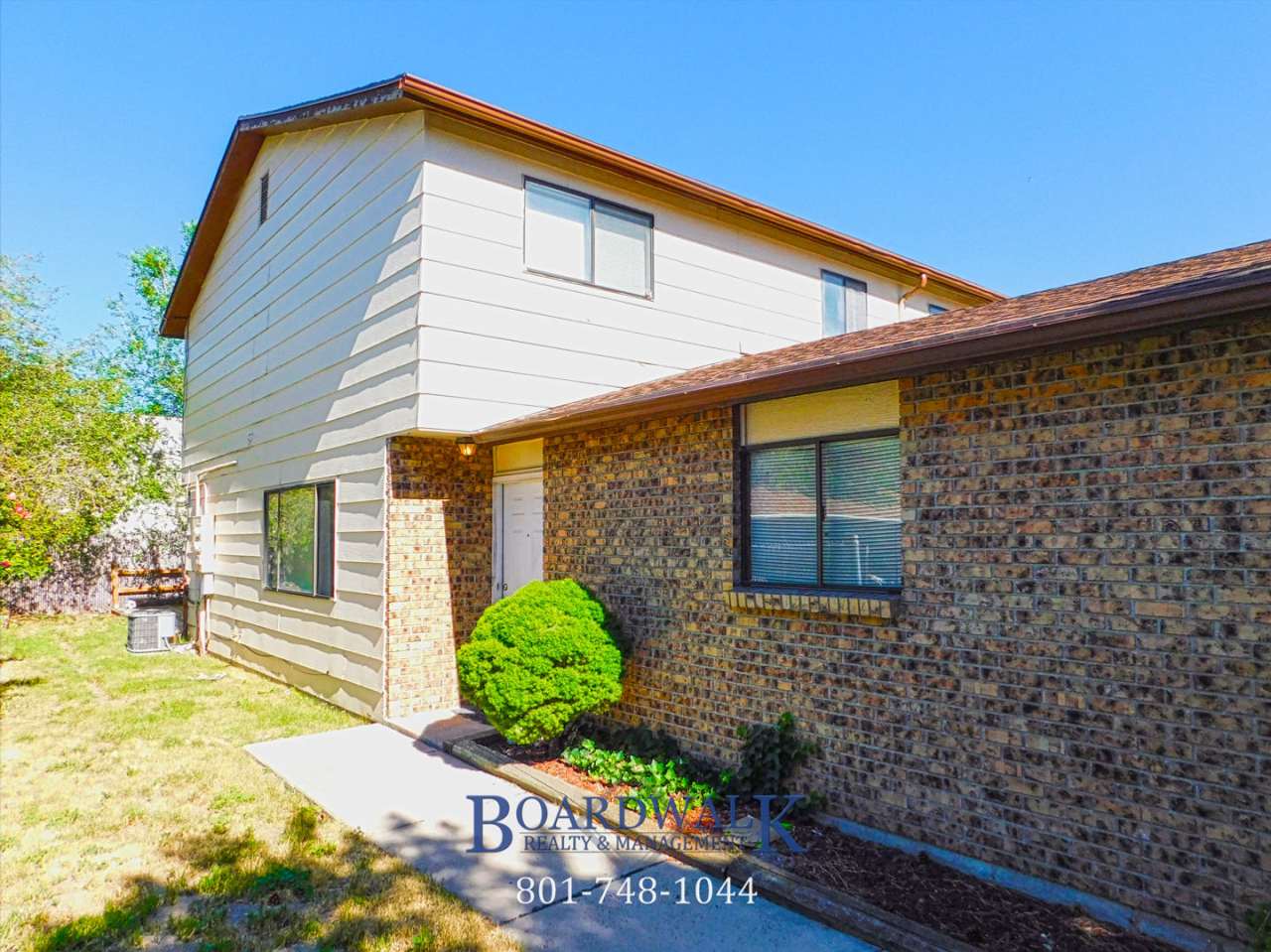 8261 South Ivy Drive