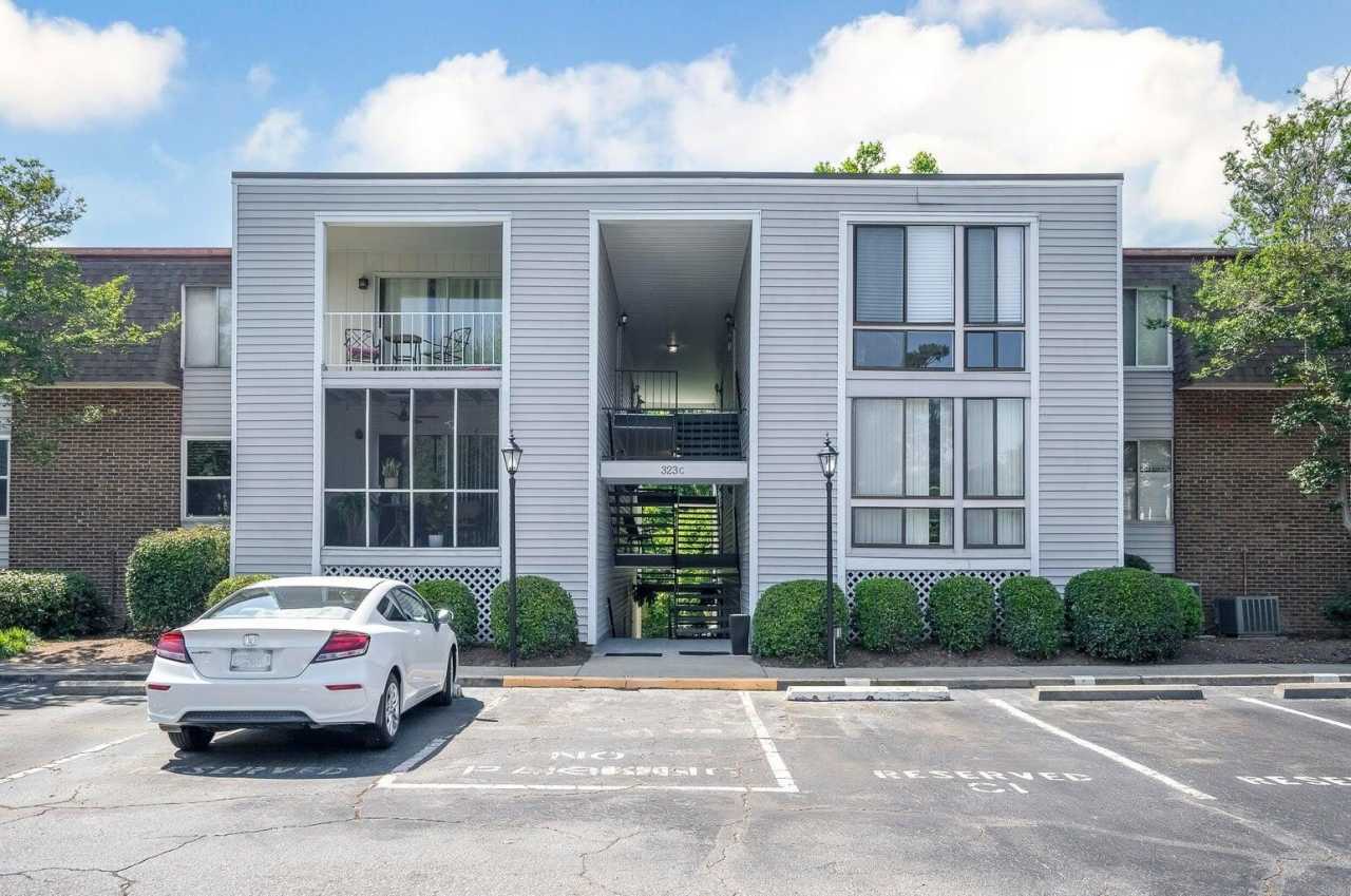 323 Laurens Street SW unit: C7