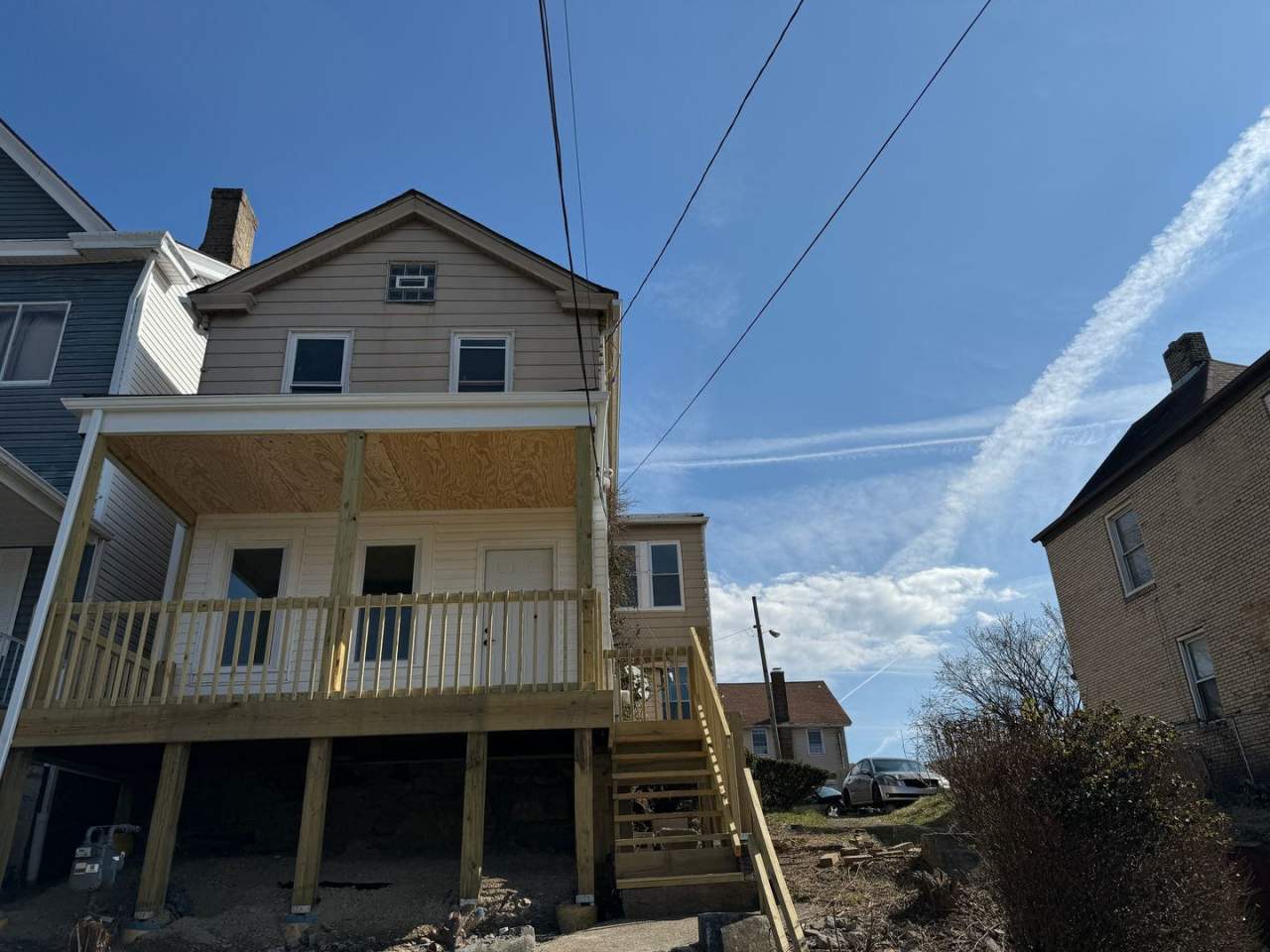 4 BEDROOM HOME AVAILABLE NOW!!