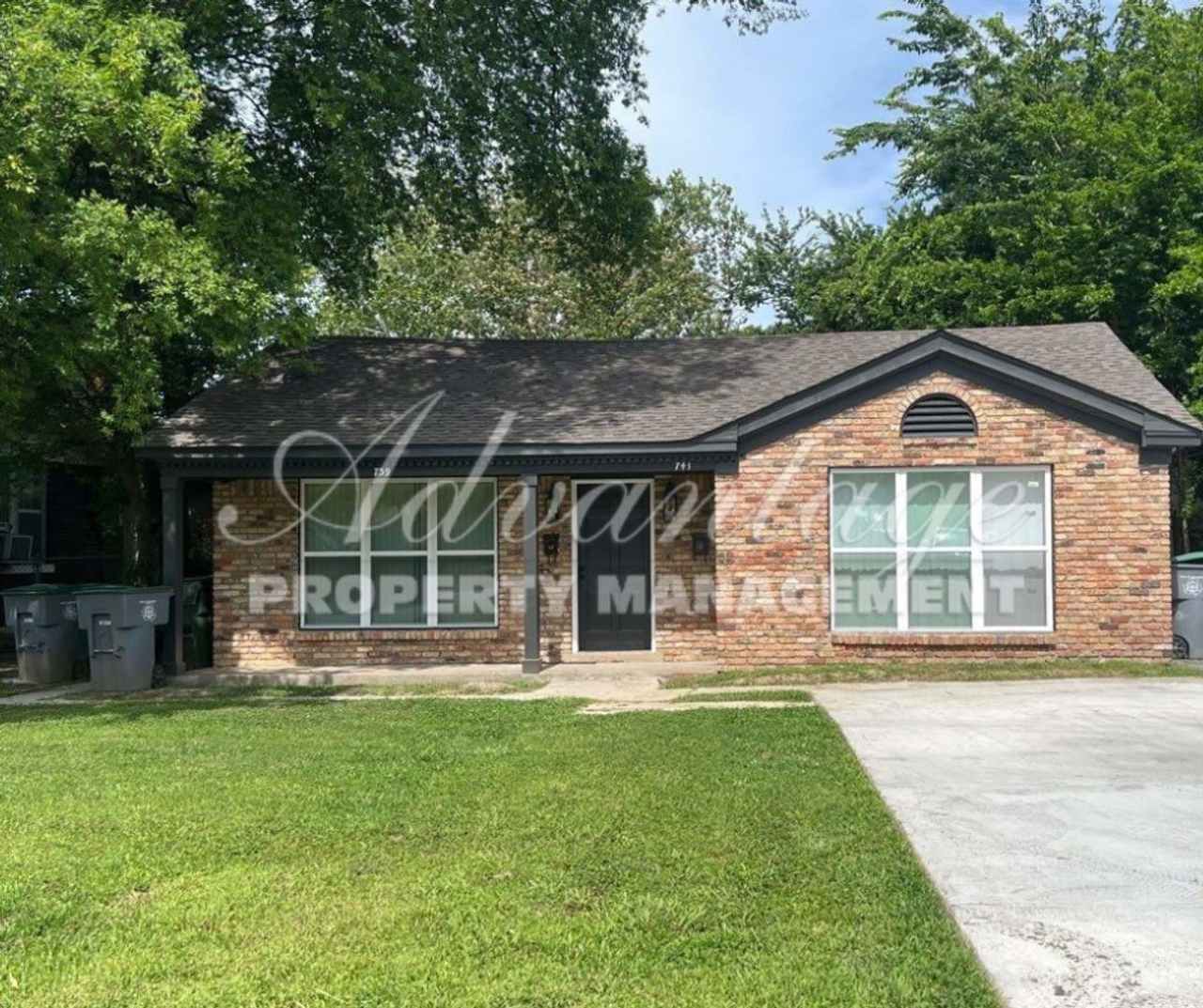 Newly Renovated Home In Vollitine-Evergreen