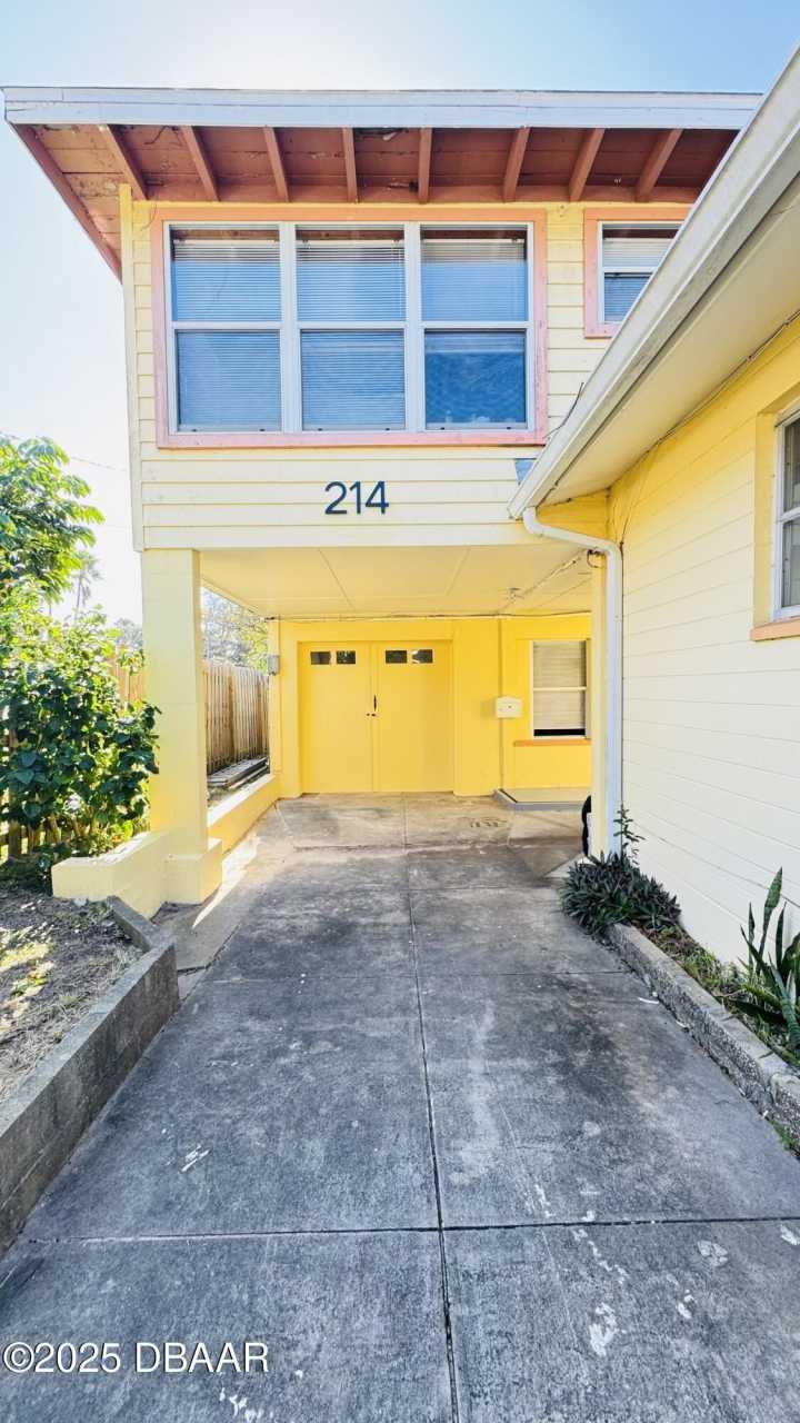 212 Glenview Boulevard unit: 214 Glenview #1