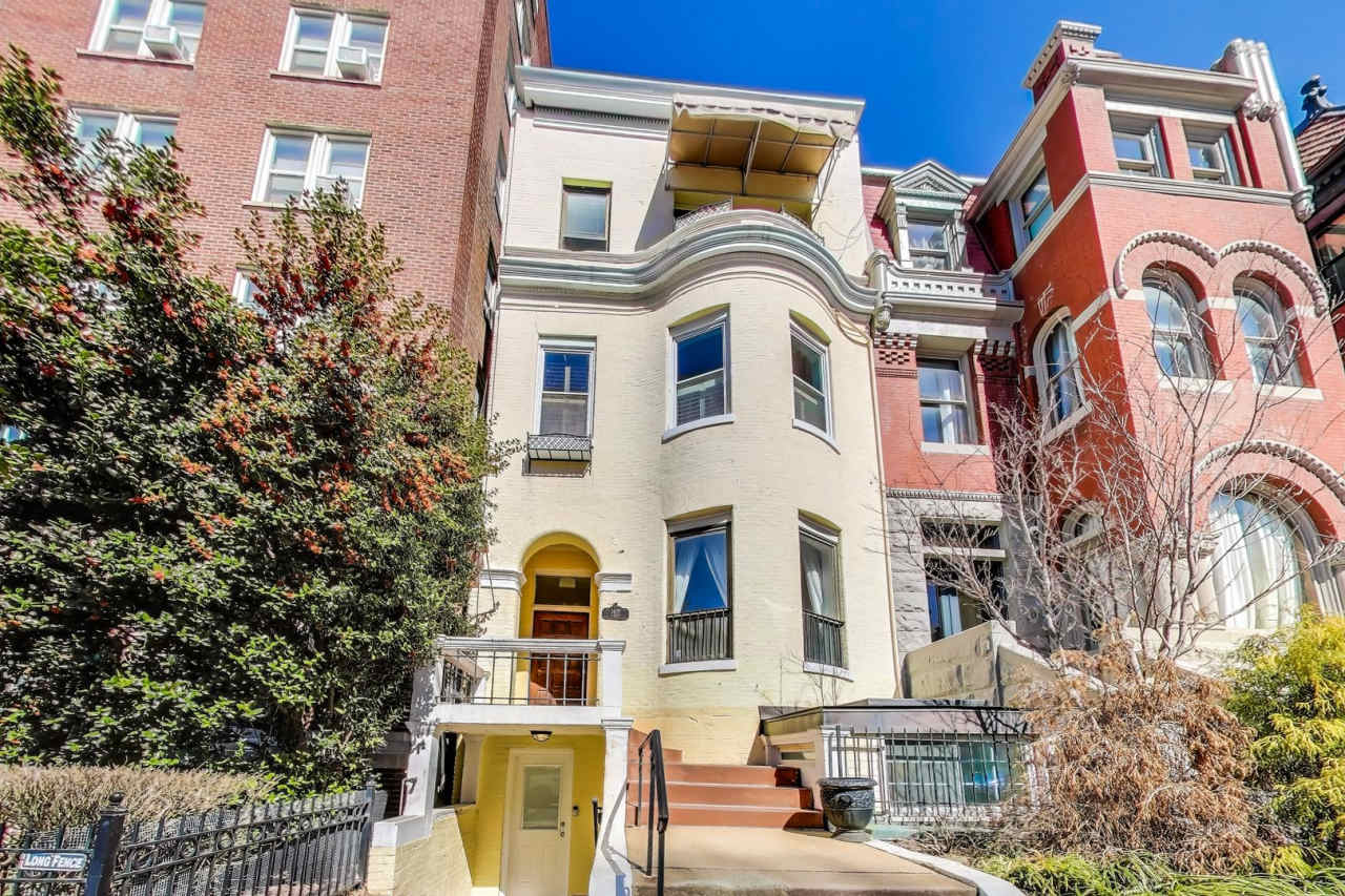Peaceful 2BD/2BA - Two Level Condo in the Heart of Dupont Circle!