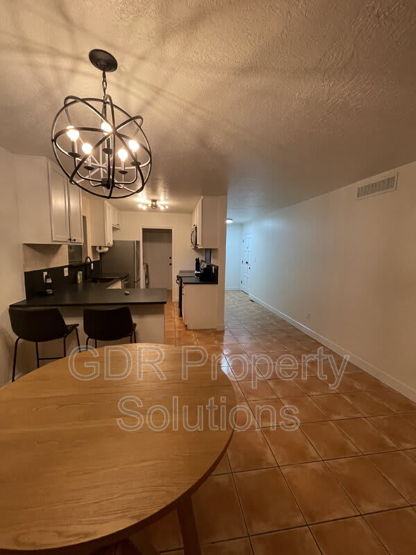 520 Ortiz Drive Northeast