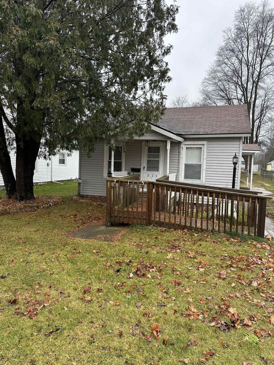 715 Farnsworth Street