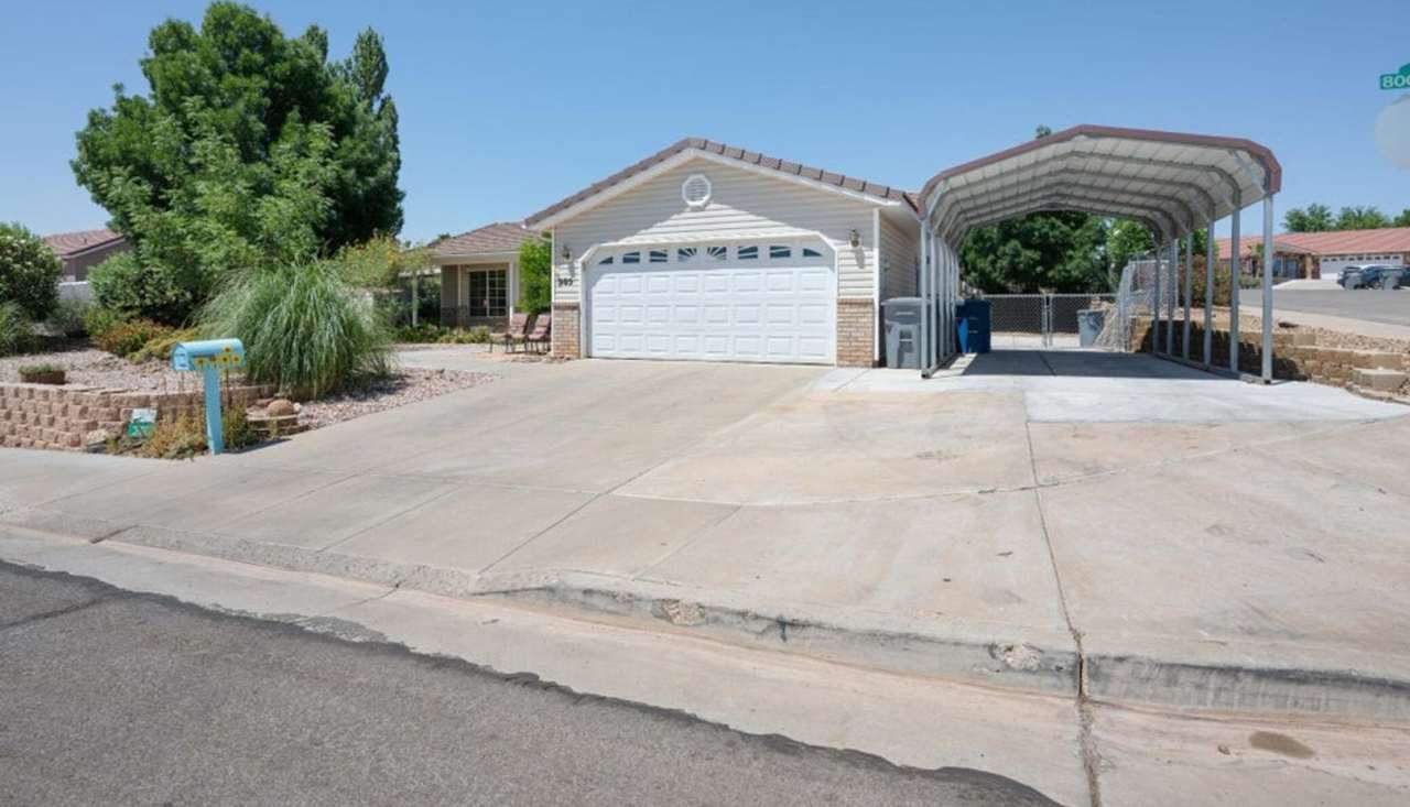 Great Spring Hill Estates Home!