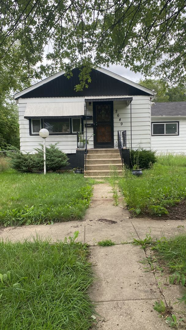 3 Bed 1 Bath Single Family Home in Gary!