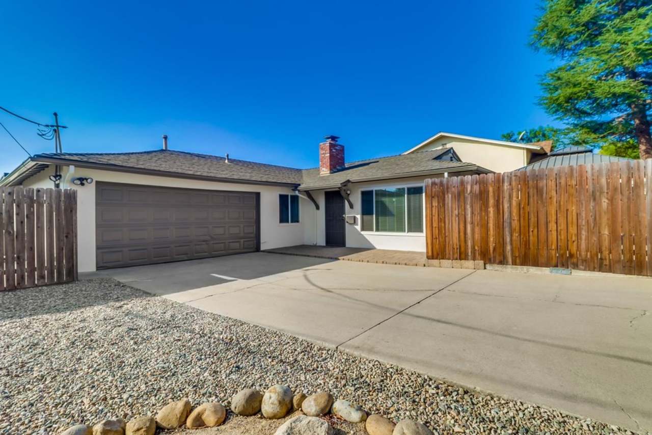 Pristine 4 bedroom, 2 bath, single level home in La Mesa