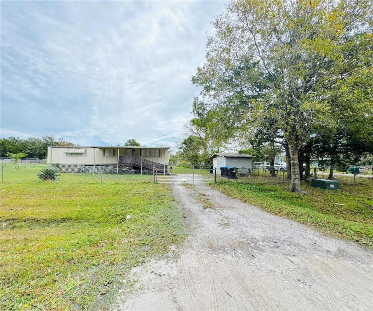 368 ALISON DAPHNE CIRCLE