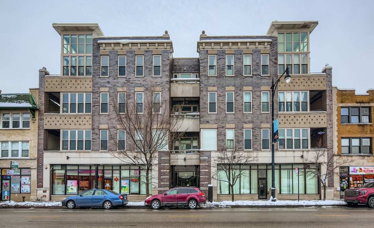 Beautiful 2BD/2BTH Apartment on Lawrence FOR RENT!