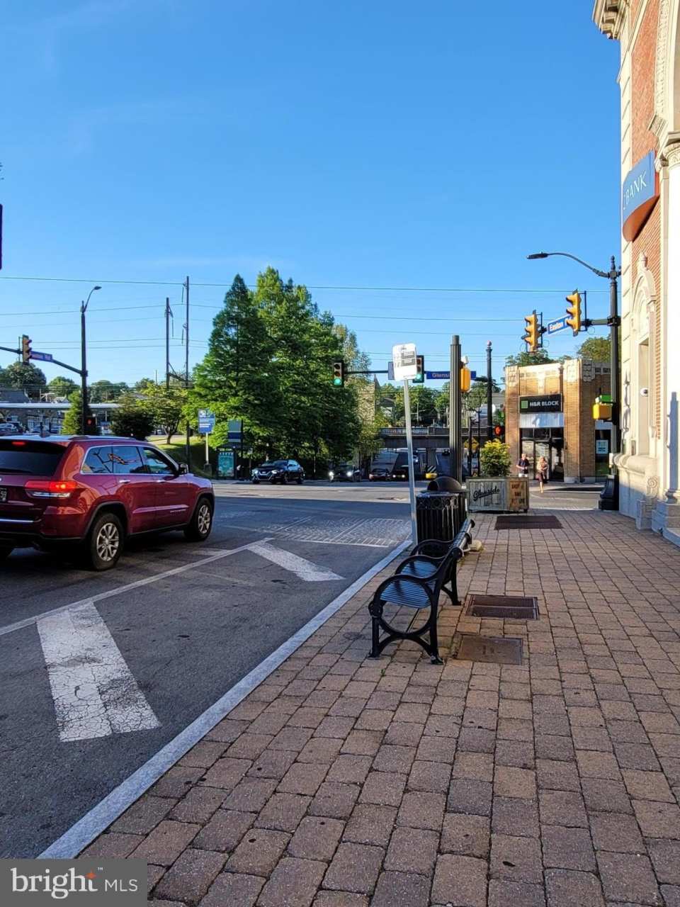 107 S EASTON Road unit: 105 B - A.k.a. 107 B