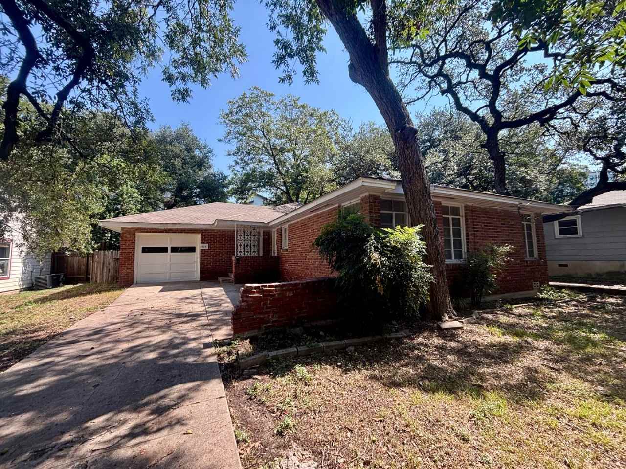 3/2 House Hancock Area- 914 Keith Lane - available now