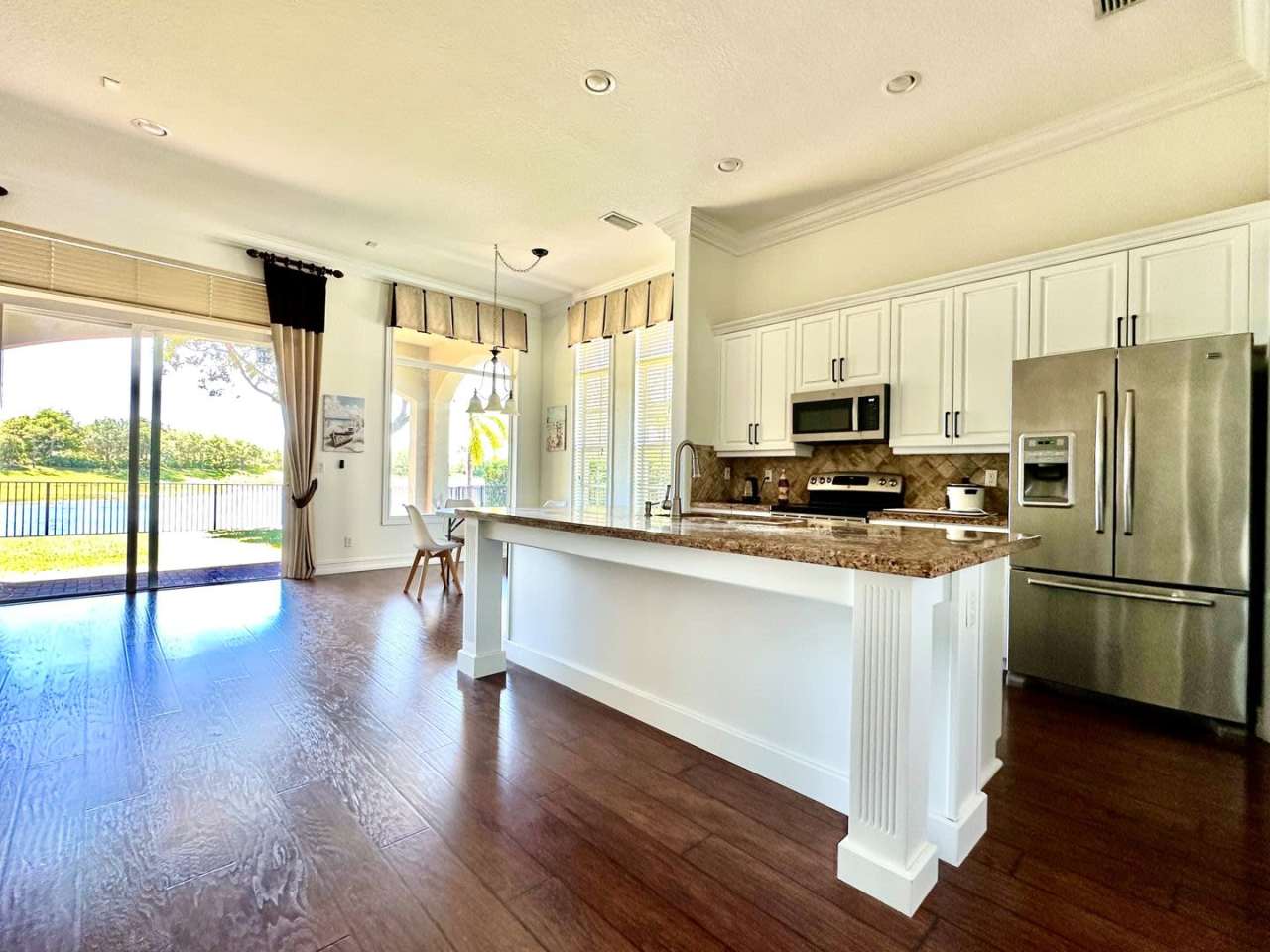 GORGEOUS 3 BEDROOM 2 BATH HOME IN PARKLAND