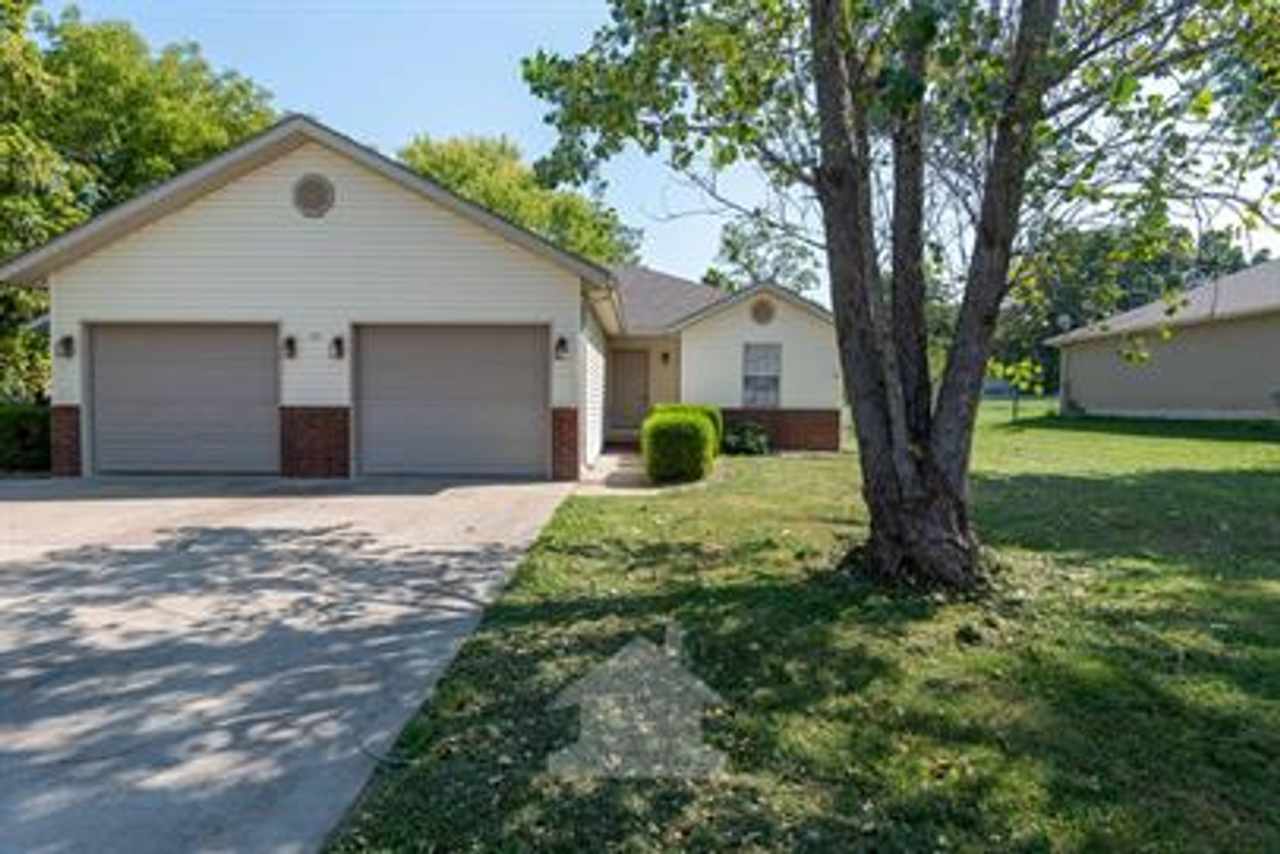 Duplex in Rogersville