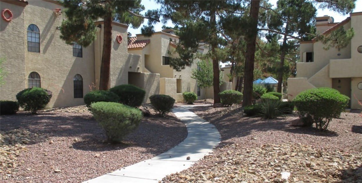 2965 Juniper Hills Boulevard