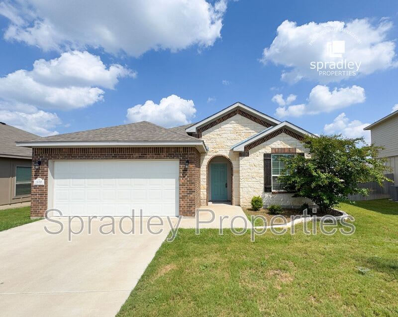 1435 Paddle Creek Ln