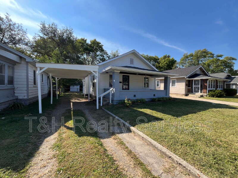 4920 Hillside Avenue