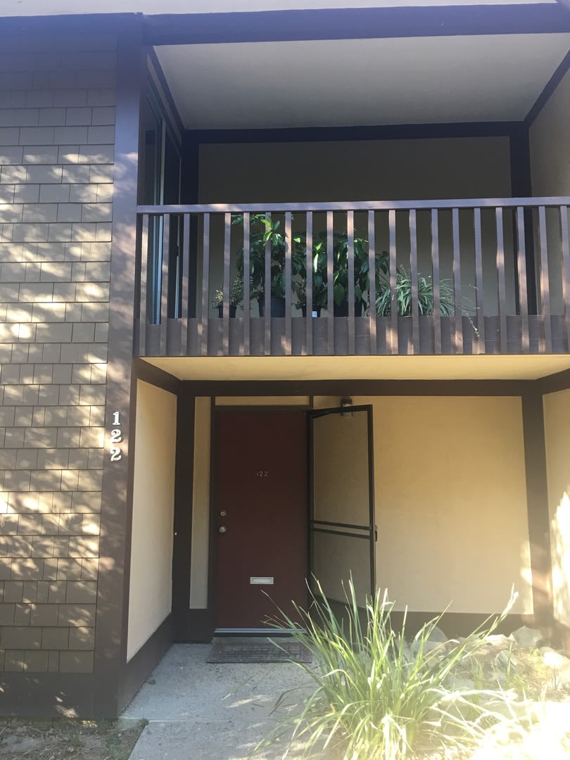 3br/1.5ba Meadows of Terra Linda Townhouse ~Surrey Lane