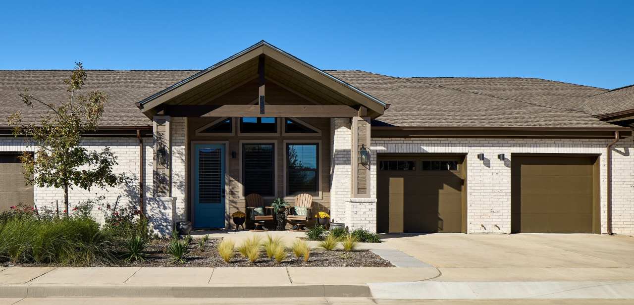 Avenida Carrollton Age 55+ Apartment Homes