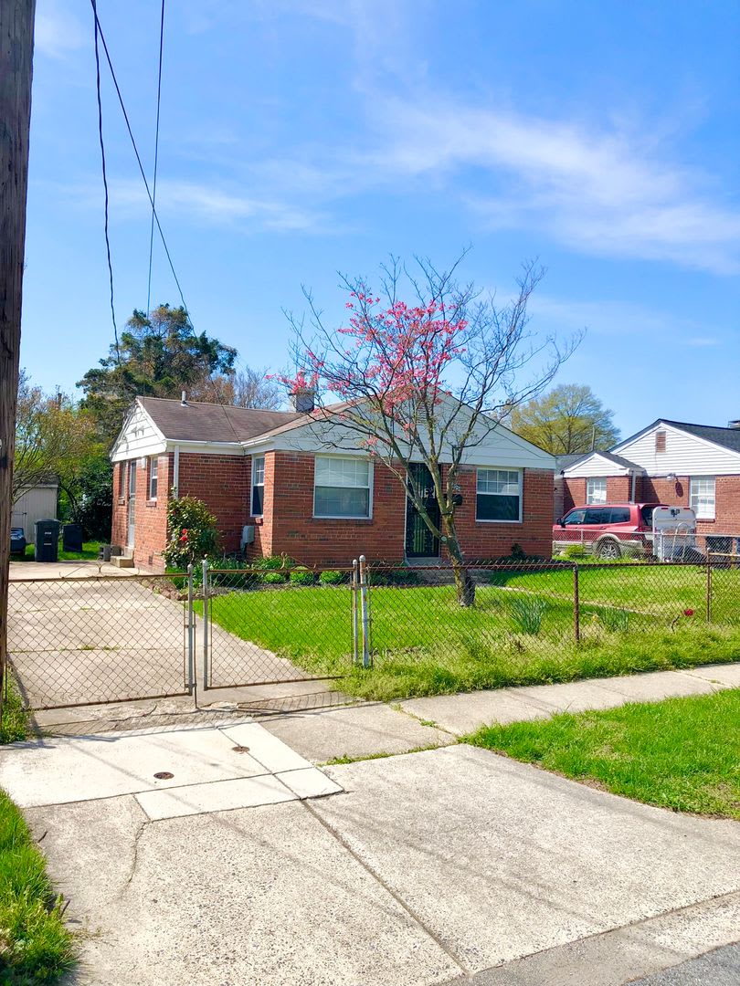 Lovely 3 Bedroom Single-Family Home in Hyattsville!