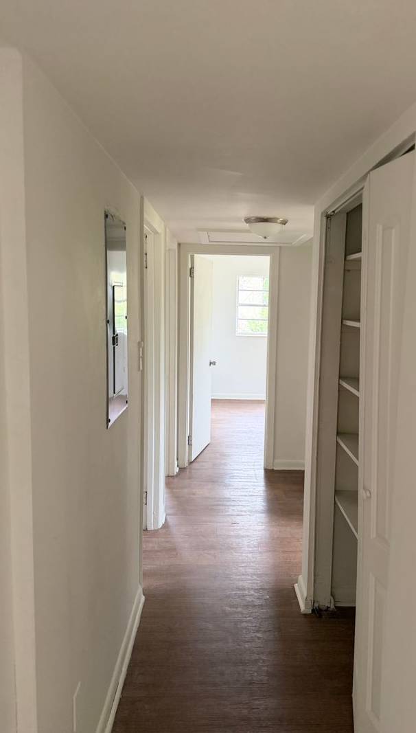 3/1 off Orange Ave available now