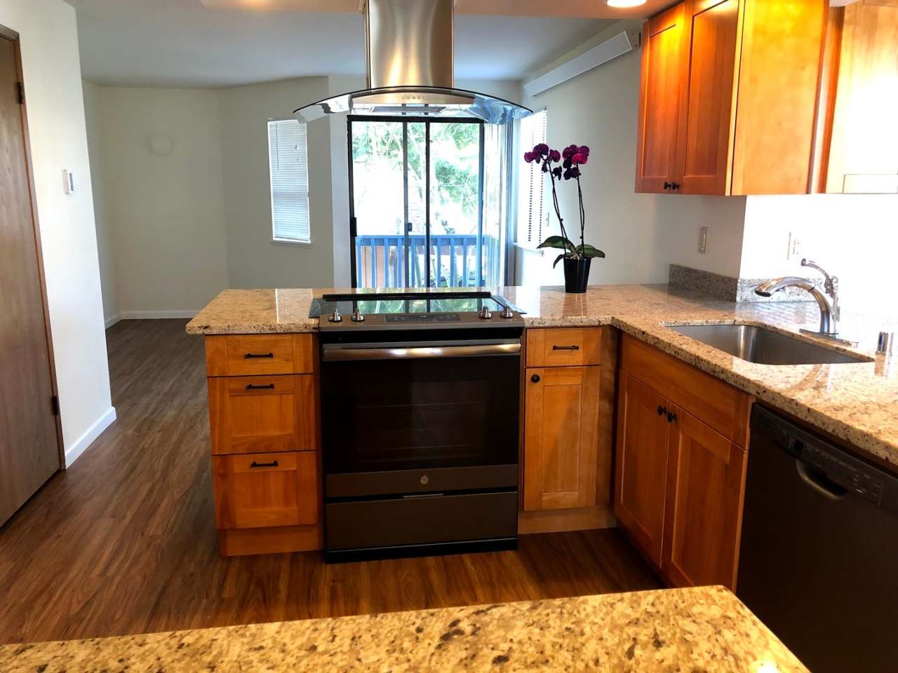 Beautiful 2 Bed Apartment in Shoreline