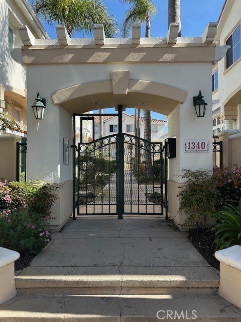 1340 El Prado Avenue