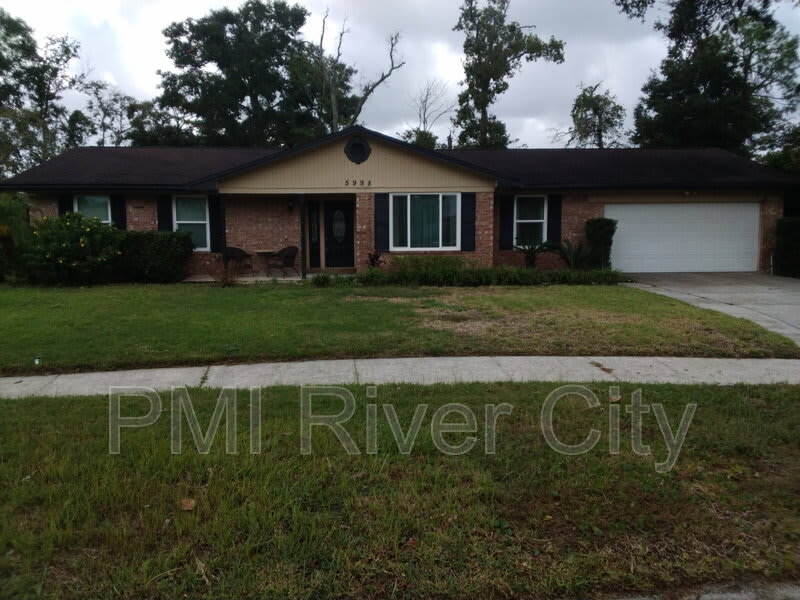 5998 Greenwillow Lane South